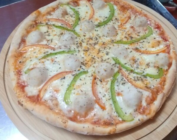 Chicken Meet Bol Pizza.................8"